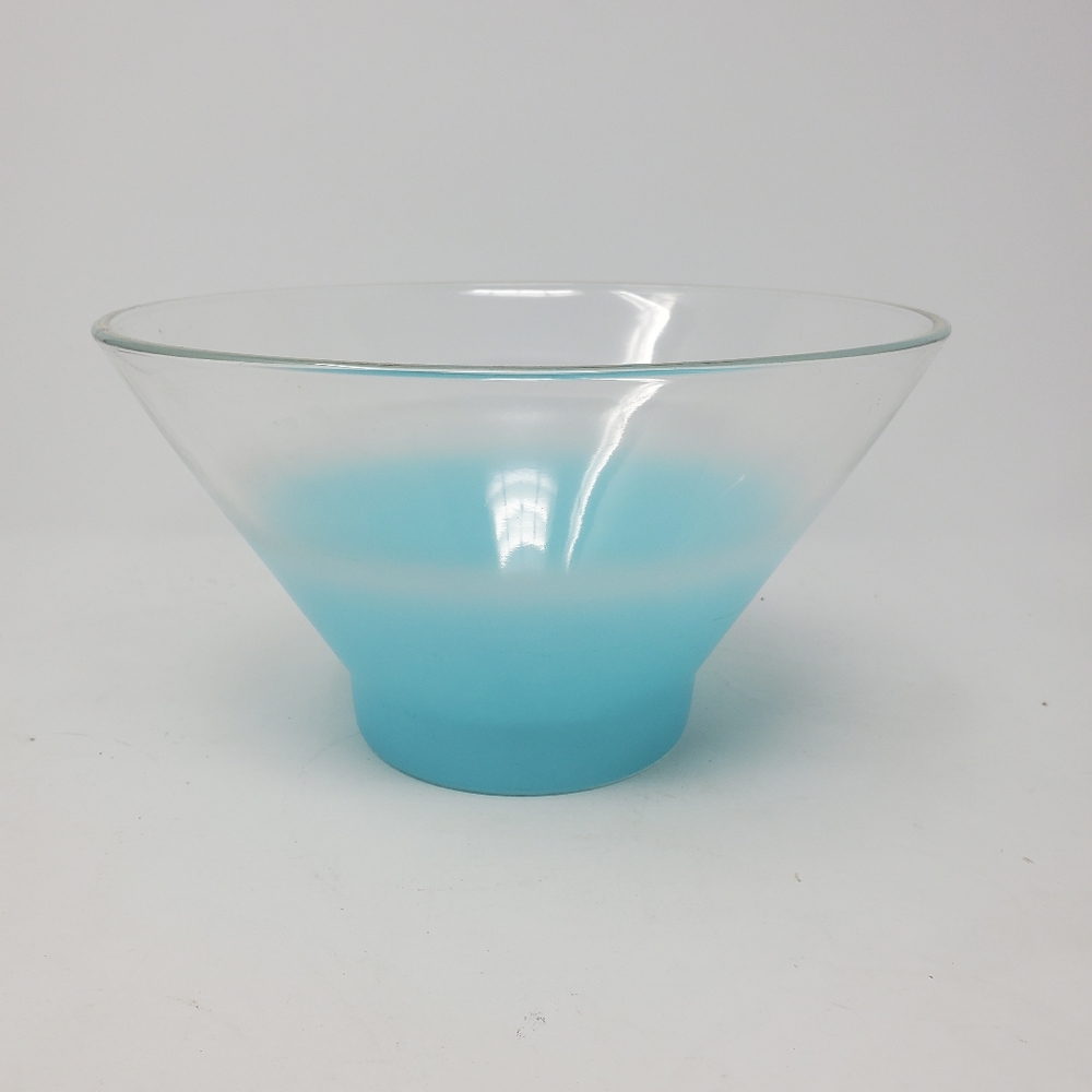 VTG West Virginia Glass Blendo Light Blue Ombre Chip Bowl